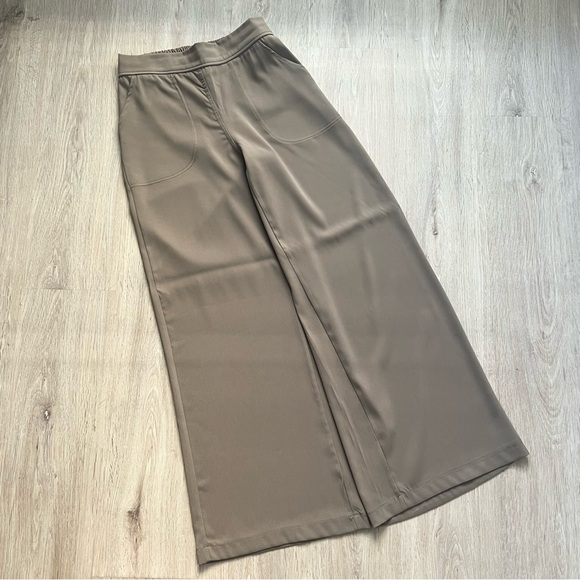 Max Studio Pants - Max Studio Dress Pants Women’s XS Tan Wide Leg Stretch Trousers Pockets